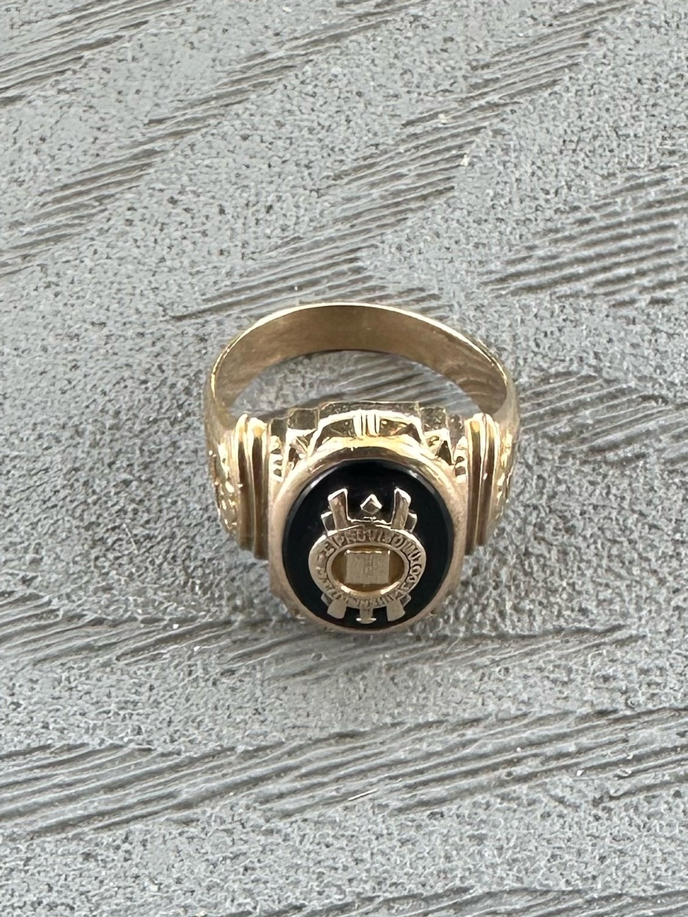 VTG 1939 10K Proviso Township High School Chicago Class Ring,Size: 7 (8.4 Grams)